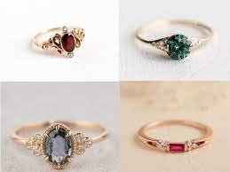 Daily mail malaporkan, rihana mendakwa dia terpaksa menjual cincin rekaan jacob arabo iaitu sama seperti dipakai oleh victoria beckham tiga kali kurang daripada nilai asalnya. Selain Batu Putih Batu Warna Warna Ni Confirm Korang Suka Untuk Cincin Kahwin Pesona Pengantin