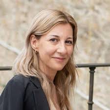 Eva Saenz's Instagram, Twitter & Facebook