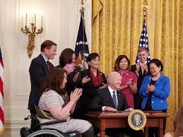 Tammy duckworth was born on march 12, 1968, in bangkok, thailand, to franklin duckworth, and his wife, lamai sompornpairin. Senator Tammy Duckworth Verified Page Facebook