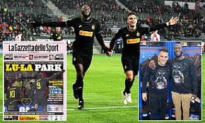 Afp/ina fassbenderromelu lukaku (kanan) marayakan golnya bersama lautaro martinez dalam laga inter milan vs getafe di stadion veltins. Romelu Lukaku And Lautaro Martinez Is This Football S Newest Bromance Daily Mail Online