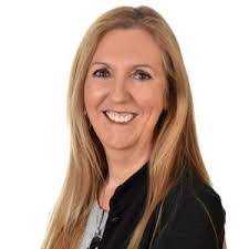 Maria Maspons's Instagram, Twitter & Facebook