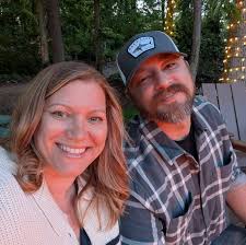 What could be causing the air conditioning to stop working in my 99-04 Jeep  Grand Cherokee WJ?