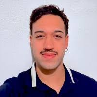 50+ perfiles de «Alan Alegre»