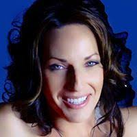 Amanda Mealer's Instagram, Twitter & Facebook