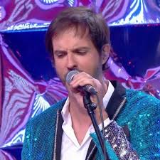 Dans n'oubliez pas les paroles mardi 16 avril, nathalie, l'une des choristes de l'émission, a révélé jennifer lopez au plus bas : N Oubliez Pas Les Paroles Un Choriste Fait Une Bourde Et Donne Une Reponse A Un Candidat Par Erreur Femme Actuelle Le Mag