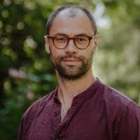 2000+ "Héctor ..." profiles