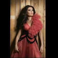 أجمل 50 فستان لسيرين عبد النور من المصمم الراقي أنطوان قارح Victorian Dress Beautiful People Arab Beauty