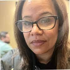 Barbara Cintron's Instagram, Twitter & Facebook