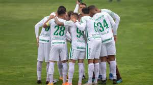 Der verein wurde 1973 gegründet und trägt seine heimspiele in der arena condá aus, die platz bietet für 22.600 zuschauer. Brasilien Chapecoense Schafft Direkten Wiederaufstieg Kicker