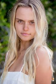 Alana Christine's Instagram, Twitter & Facebook