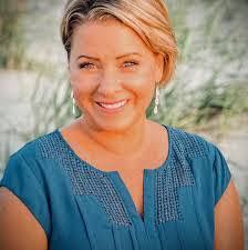 Darius Parrish's Instagram, Twitter & Facebook