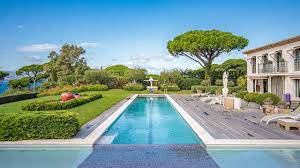 Arnault's fortune has jumped from $76 billion in march 2020 to $186.3 on monday, a massive rise of over $110 billion in the past 14 months, thanks to a pandemic. A Sea View Property In Saint Tropez Offers A Chic Summer Getaway Mansion Global