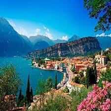 Maybe you would like to learn more about one of these? Garda Lake At Verona Lake Garda Italy Italy Tourist Attractions Italy Holidays