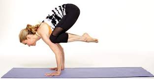 Crow Pose May Be Tricky But You Ll Feel So Good When You Pull It Off Plus Reap Bonus Ab And Arm Toning Perks Yoga Crow Pose Crow Pose Yoga Poses
