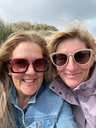 Hubby n Me, Big Sister and me, Me and Bestie!! 🥰🥰🥰having a smashing  Saturday !! Oo I came 14th in the Oscars Speed quiz. Fab!! First time doing  one of those!! Much