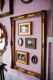 Decorare Le Pareti Con Cornici Vintage Arredamento Cornici Cornici Dorate Decorare Le Pareti