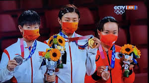 伊藤美誠と中国選手の本当の距離は？ 松崎コーチが語る転機と金メダル。 posted 2020/06/07 11:35 4ne Rn Uzhjngm