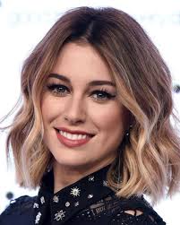 A layered bob is undoubtedly one of the best short hairstyles for thick wavy hair. 45 Best Short Wavy Hairstyles For Women 2021 Guide