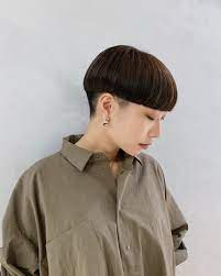 pin on short hair