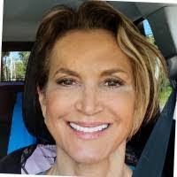 Luella Yates's Instagram, Twitter & Facebook