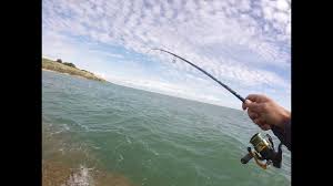 Peche De L Aiguillette Au Bouchon Youtube