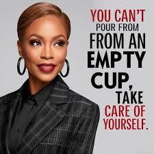 Tandra Williams's Instagram, Twitter & Facebook