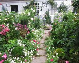 English Garden By Maria Hickey Associates Landscapes English Garden Design Traditional Landscape Cottage Garden Plants