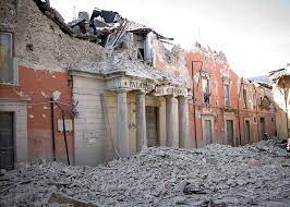 Ancora ombre sulla ricostruzione nel post terremoto dell'aquila, distrutta dal sisma del 6 aprile 2009. 10 Anniversario Del Terremoto Dell Aquila