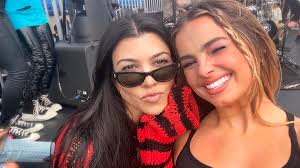 Addison Rae revela que precisou se desfazer de algo que amava por conta dos  paparazzi