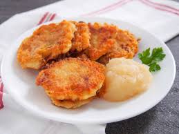 Bake to a golden brown, turning only once. German Potato Pancakes Kartoffelpuffer Caroline S Cooking