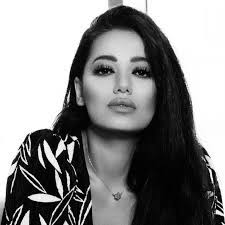 بعد قصة حب جمعتهما لسنوات، أعلنت الفنانة العراقية رحمة رياض إرتباطها رسمياً بالممثل العراقي ألكسندر علوم ، وذلك بصورة تجمعهما نشرتها في صفحتها الخاصة على موقع التواصل الإجتماعي، وأرفقتها. Rahma Riad ØªØ°Ø§ÙƒØ± Ø§Ù„Ø­ÙÙ„Ø© ÙˆÙ…ÙˆØ§Ø¹ÙŠØ¯ Ø§Ù„Ø¬ÙˆÙ„Ø© Ø§Ù„ØºÙ†Ø§Ø¦ÙŠØ© Ø§Ù„Ù‚Ø§Ø¯Ù…Ø© Platinumlist Net