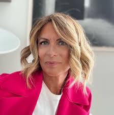 Have you already met our newest entry, Iconic Cipollino? Extremely refined  and aristocratic by nature, the combination of its green hues and the  visual...