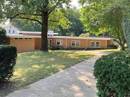 2932 Cedar Ln Fairfax Va 22031 Mls Vafx1091086 Zillow Fairfax Zillow Brick Roof