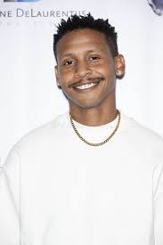 75,616 Photos de James