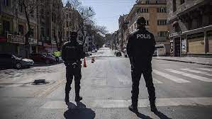 Aylardır evde duran gençler ise 18 yaş altı sokağa çıkma yasağı kalktı mı? Jbedlybeuqnzrm