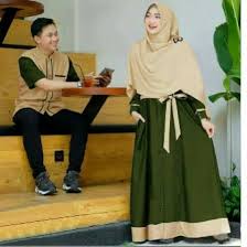 Ya, kita tahu bahwa ada sensasi khusus jika mengenakan baju couple. Harga Baju Couple Anak Ibu Ayah Terbaru Juli 2021 Biggo Indonesia