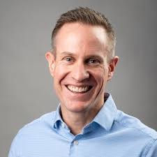 Mary Mondo's Instagram, Twitter & Facebook