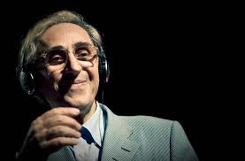 Franco battiato, all'anagrafe francesco battiato (ionia, 23 marzo 1945), è un cantautore, compositore, musicista, regista e pittore italiano. La Stagione Dell Amore Wikitesti