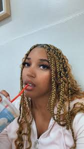 I get Denise Huxtable from the Cosby Show often, just wondering how  accurate? : r/Doppleganger