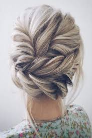 Obtain The Ideal Class Dance Dress Within A Huge Selection Of Chic Time Gowns Gorgeous Tin Wedding Hairstyles Bridesmaid Wedding Hairstyles Medium Hair Styles