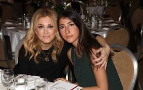 «πράσινο φως» πήρε η πληρωμή για τους επιλαχόντες νέους αγρότες της δυτ. Triantafyllos Sereths O Neos Erwtas Ths Natasas 8eodwridoy