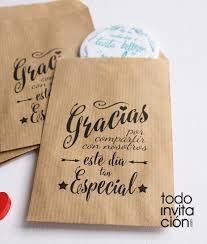 Puedes comprar la caja picnic y llenarla con los regalos que más te gusten para madrinas y padrnos. Que Regala Una Madrina De Confirmacion