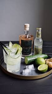 Moscow Mule Ox Studs Gin With Cucumber And Lime Coctail Rezepte Gin Rezepte Lebensmittel Essen