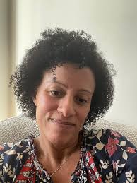 Hey everyone, looking for hairdresser recommendations (Irish preferably)  for full colour and cut Thanks 🙏 😁