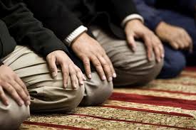قبل أن نجيب على حكم صلاة التسبيح نبين صفتها على حسب ما روي عن ابن عباس رضي الله عنهما قال: ØªØ¹Ù„ÙŠÙ‚ ØµÙ„Ø§Ø© Ø§Ù„Ø¬Ù…Ø¹Ø© ÙÙŠ ÙƒØ§Ù…Ù„ ØªØ±Ø§Ø¨ Ø§Ù„Ø¬Ù…Ù‡ÙˆØ±ÙŠØ©