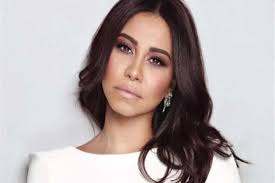 شيرين عبد الوهاب كانت المادة الدسمة للإعلام خلال الأيام القليلة الماضية بعد أن تم تداول تسجيل صوتي لوالد زوجها الفنان حسام حبيب يتحدث فيه عن أن ابنه يخدع شيرين ويسيطر على حساباتها المصرفية. Ø´ÙŠØ±ÙŠÙ† Ø¹Ø¨Ø¯Ø§Ù„ÙˆÙ‡Ø§Ø¨ ØªØ¯Ø§Ø¹Ø¨ Ø¬Ù…Ù‡ÙˆØ±Ù‡Ø§ Ø¹ÙŠØ¯ Ù…ÙŠÙ„Ø§Ø¯ÙŠ Ø§Ù„Ø£Ø±Ø¨Ø¹ÙŠÙ† Ù‡ÙŠÙƒÙˆÙ† Ø§Ù„Ø´Ù‡Ø± Ø§Ù„Ø¬Ø§ÙŠ Ø§Ù„Ù…ØµØ±ÙŠ Ø§Ù„ÙŠÙˆÙ…