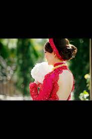 Vietnamese Traditional Ao Dai For Weddings Traditional Wedding Tea Ceremony Is A Must For My Wedding Hairdo Wedding Vietnamese Wedding Ao Dai