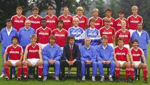 They were 15 minutes of training open to the media, and in them one could see the commitment and the eagerness of the team led by jorge jesus. Succesploeg 1988 Eregast Bij Psv Benfica Buitenlands Voetbal Ad Nl