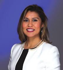 W O M E N O F I N F L U E N C E :