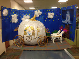 Cinderella S Carriage For Pumpkin Decorating Contest Pumpkin Decorating Contest Pumpkin Halloween Decorations Pumpkin Decorating